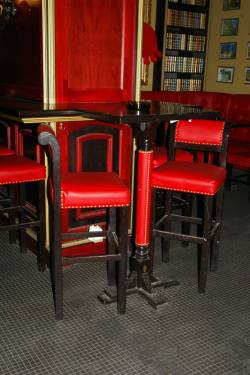 PUB TRINITY COLLEGE Bucuresti 18.JPG